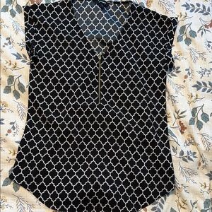 Black and White Geometric Women's Top